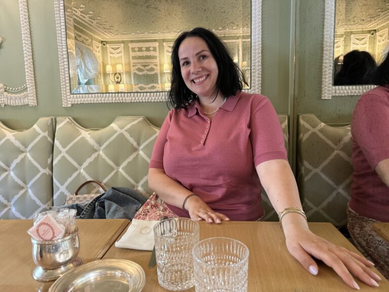 confidence self love therapy relationships